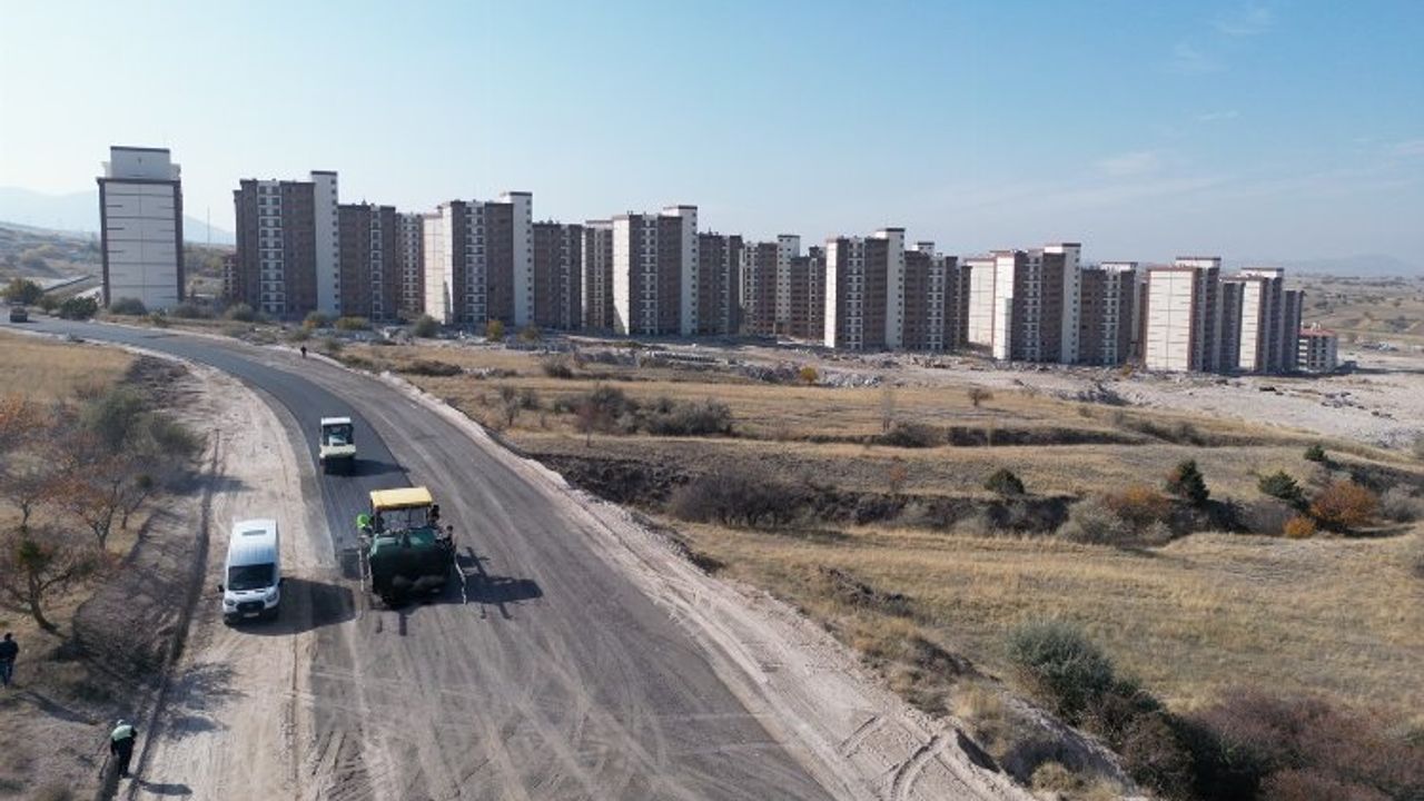 Nevşehir Belediyesi'nden asfalt mesaisi