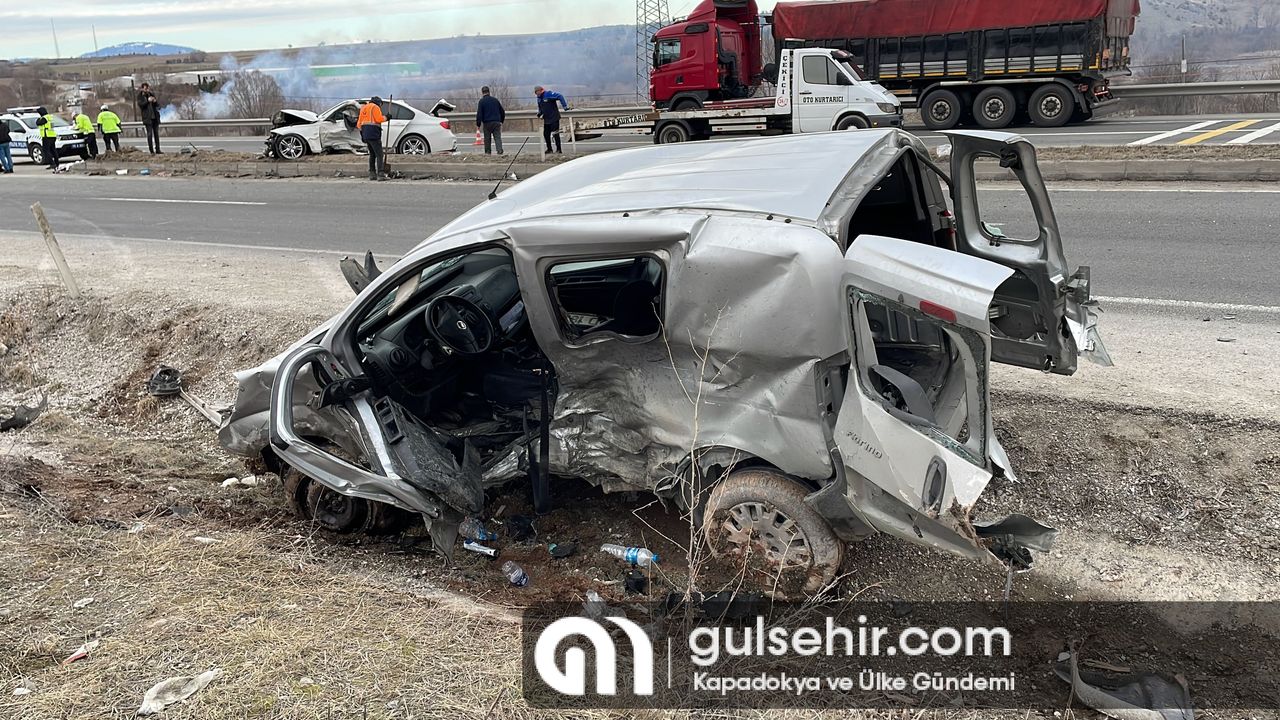 Karabük'te otomobil ile hafif ticari araç çarpıştı, 1 ölü