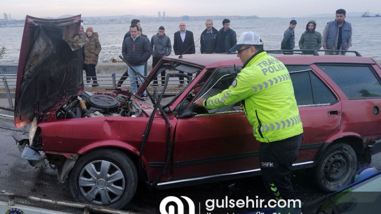 Fatih'te kazaya neden olan otomobilin sürücüsü kaçtı