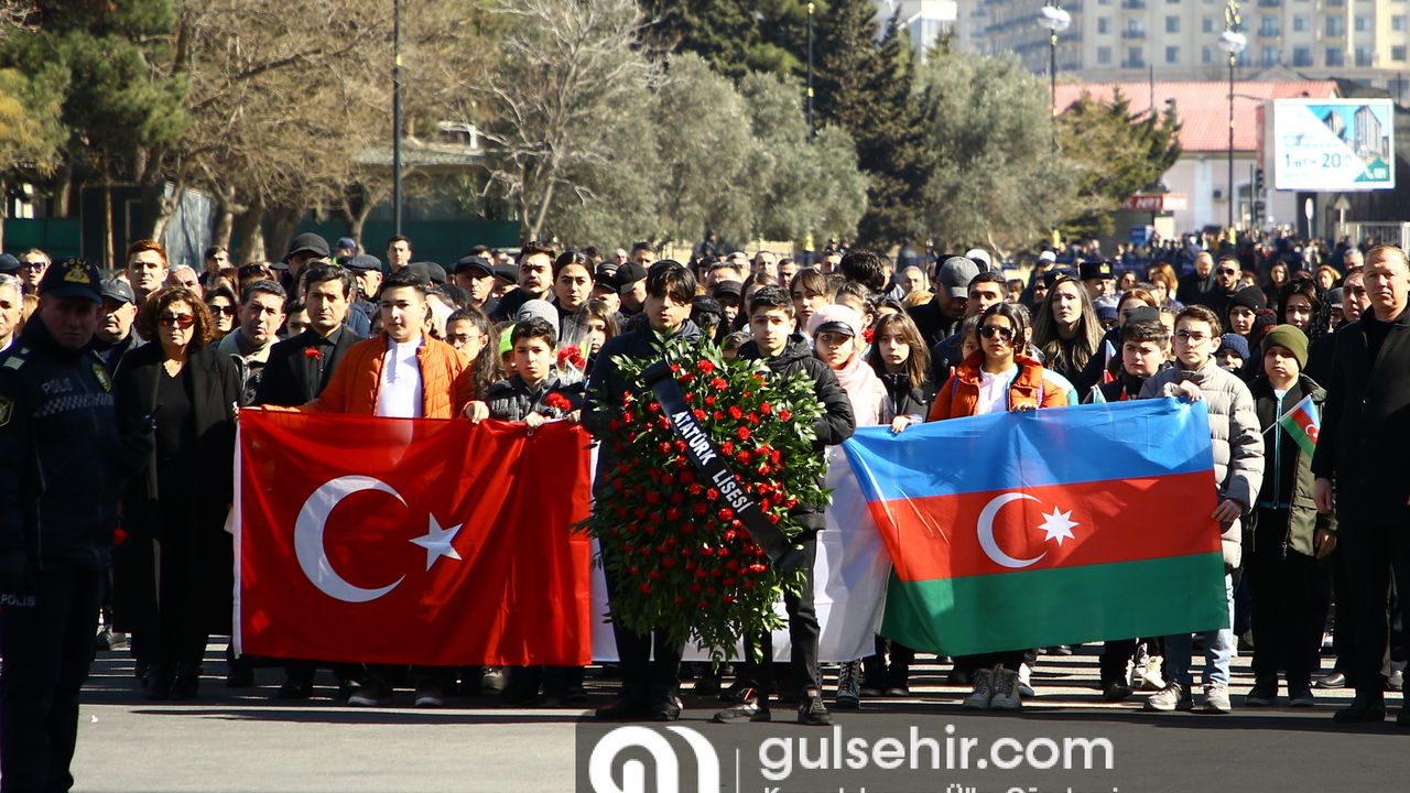 Azerbaycan'da Hocalı'da katledilenler anıldı
