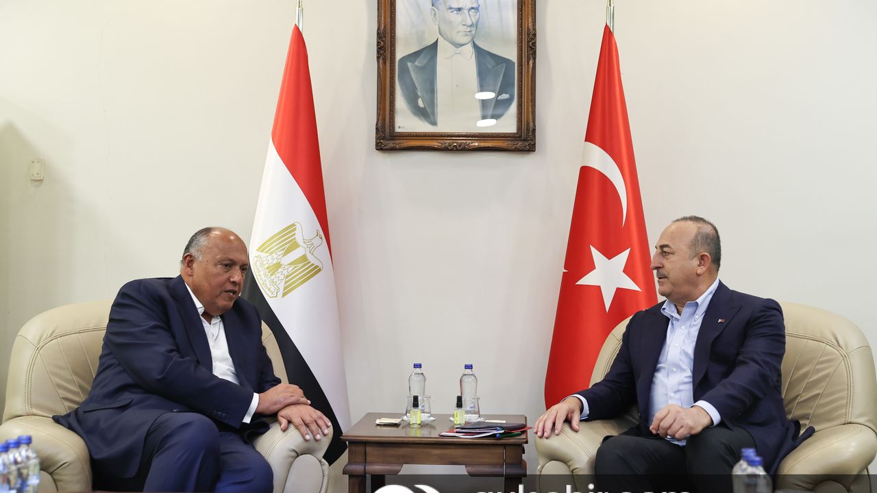Dışişleri Bakanı Çavuşoğlu Mısır Dışişleri Bakanı'yla