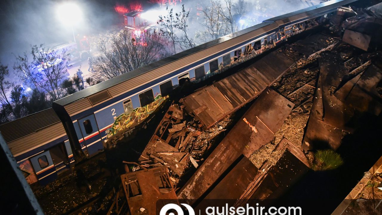Yunanistan'da korkunç tren kazası: 29 kişi hayatını kaybetti