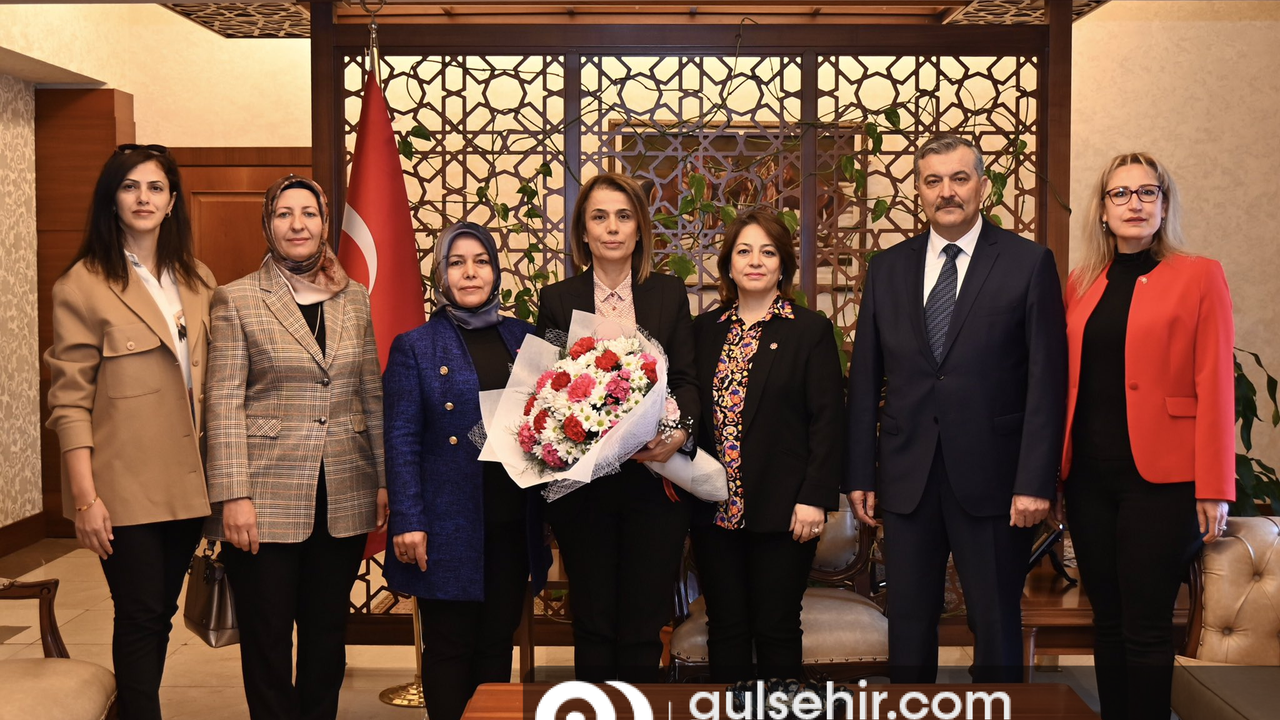 Nevşehir MHP'den kadınlar gününde vali ziyareti