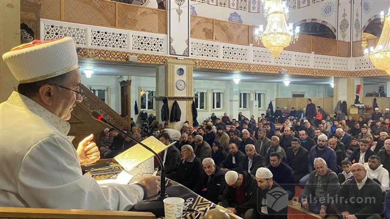 Nevşehir camilerinde haftanın Cuma hutbesi