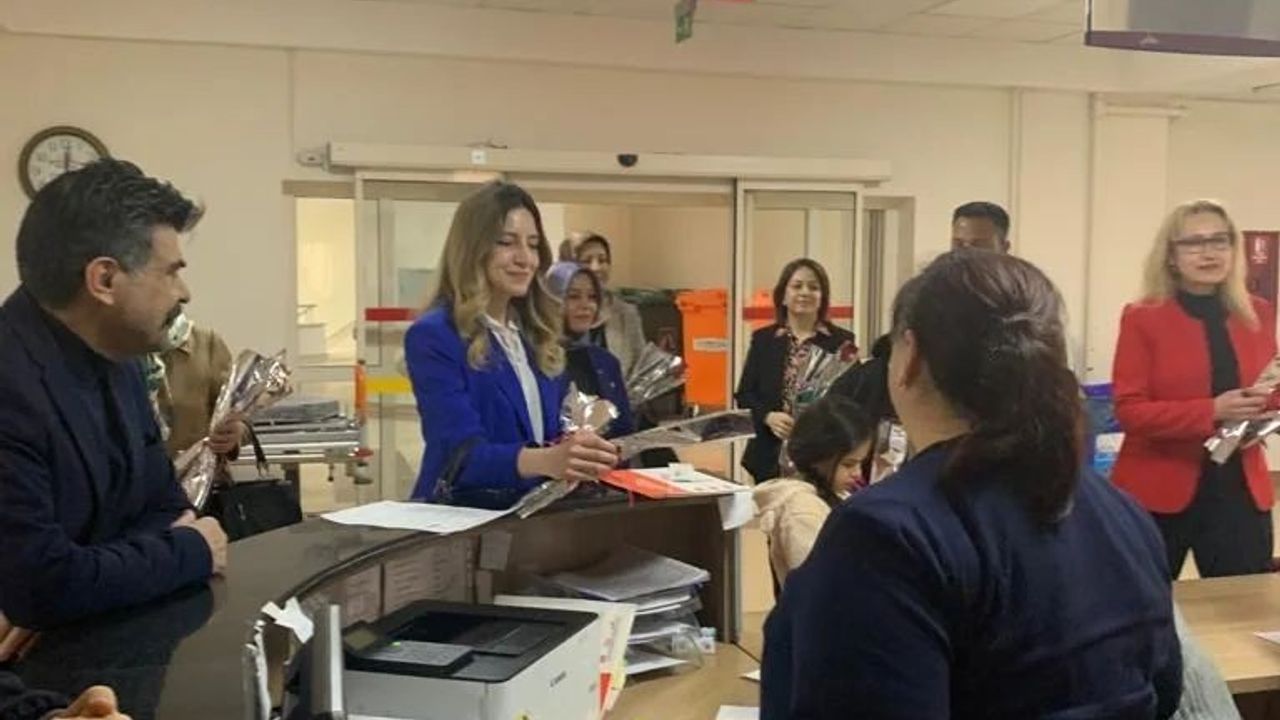 MHP, Nevşehir Devlet Hastanesi'nde Kadınlar Günü'nü kutladı