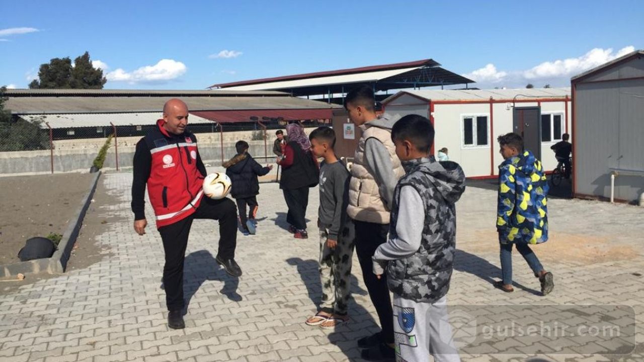 Nevşehir Milli Eğitim Müdürü psikososyal destek veriyor