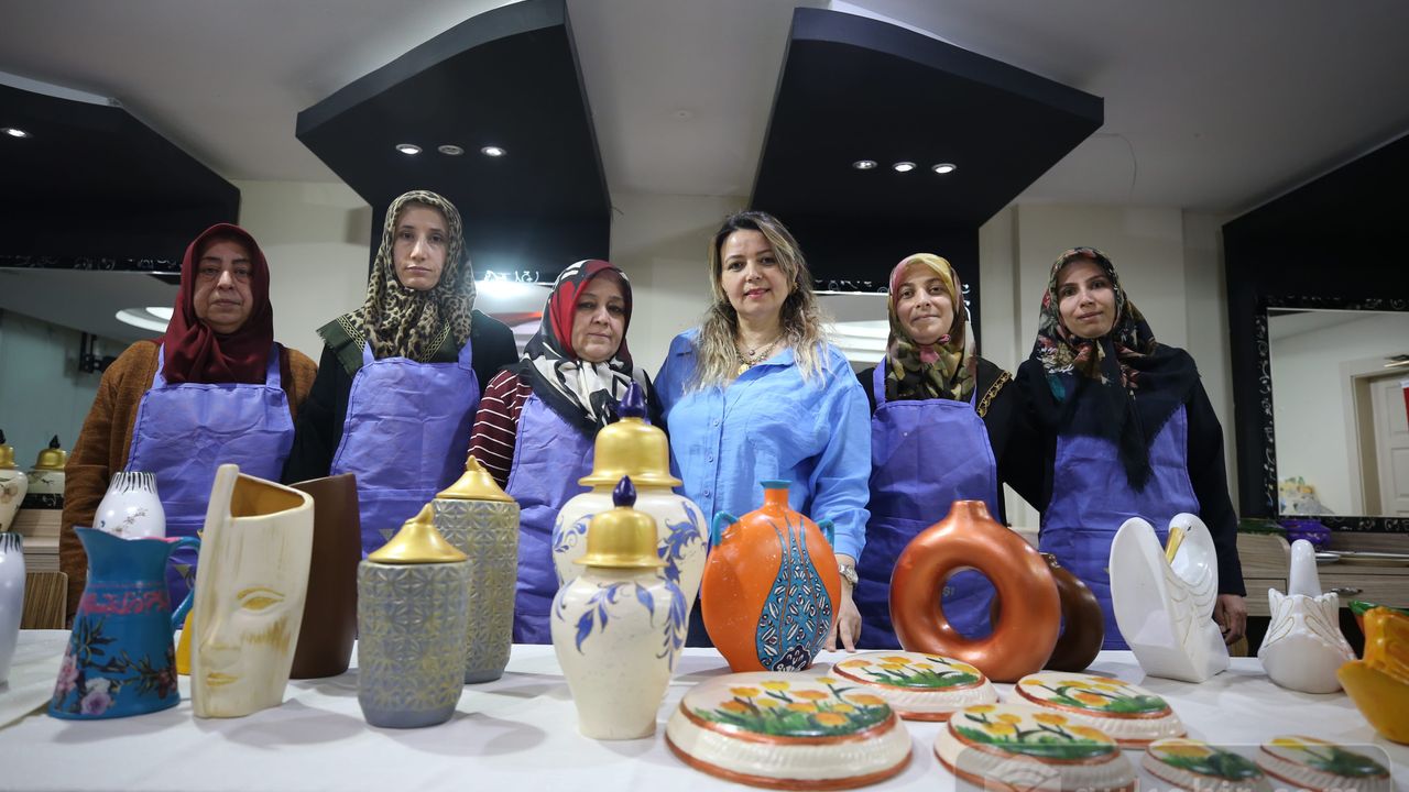 Nevşehir'de depremzede kadınlar için seramik kursu