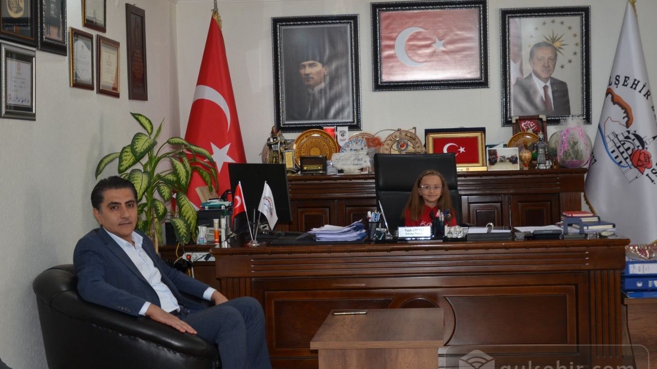 Gülşehir Belediye Başkanı 23 Nisan'ı kutladı