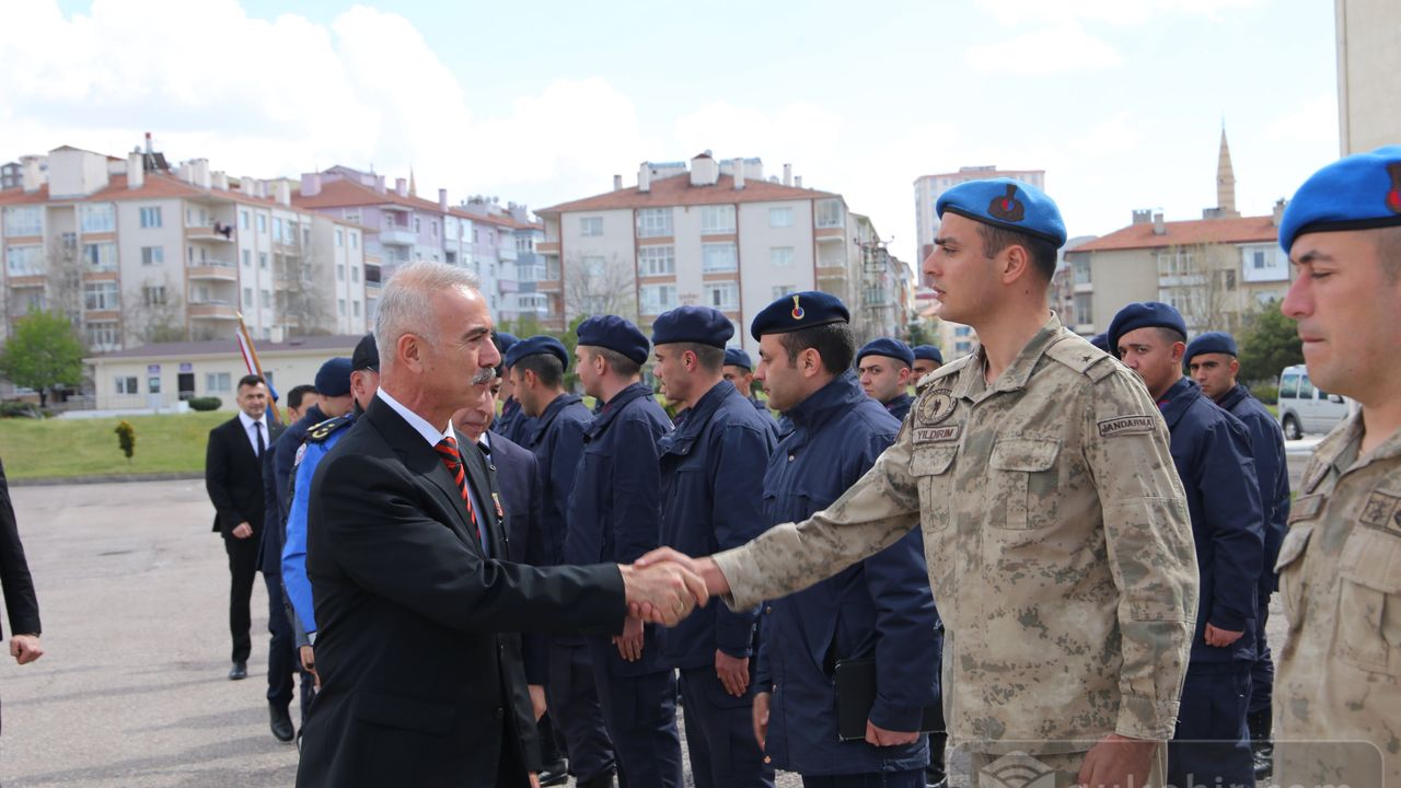 Nevşehir Vali Vekili İl Jandarma Komutanlığında bayramlaştı
