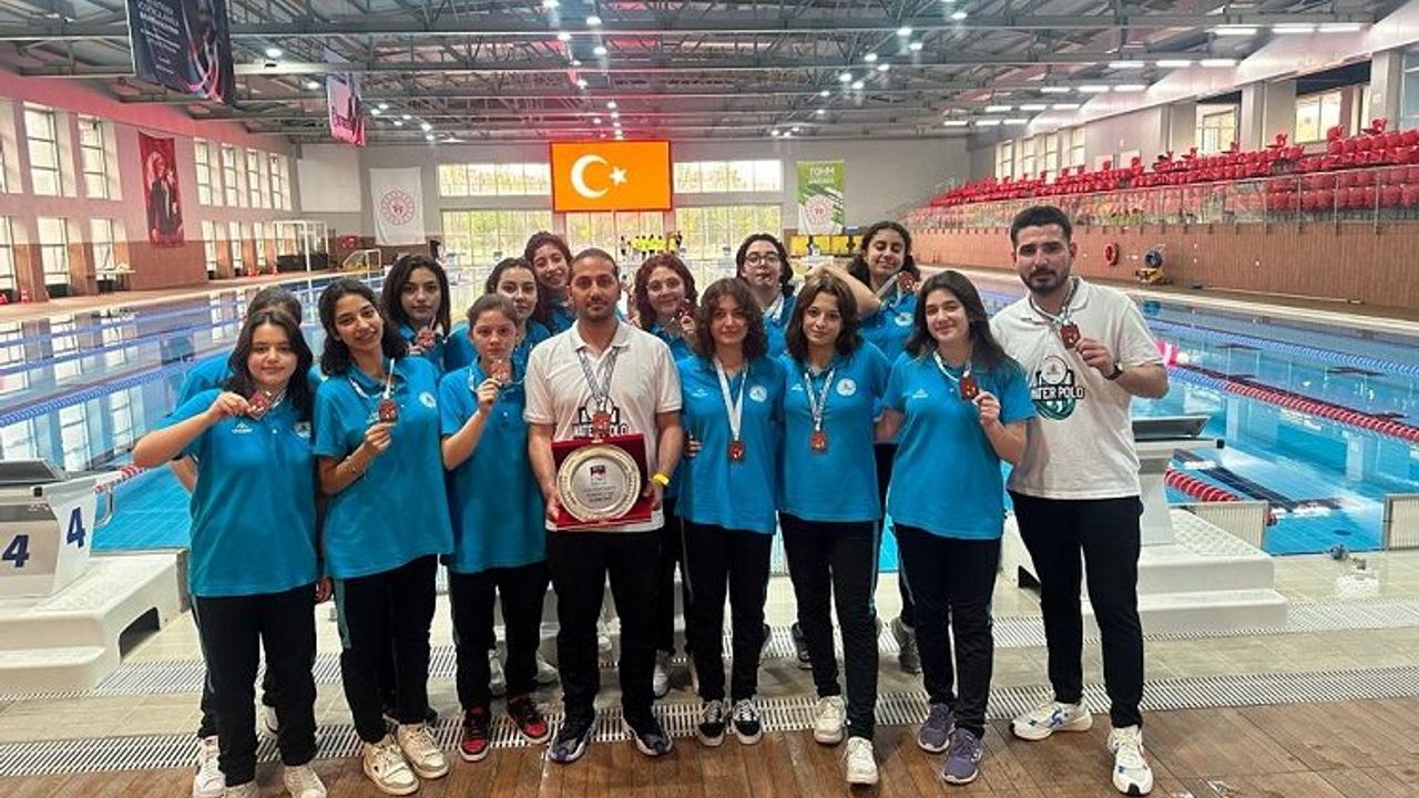 Nevşehir Belediyespor Sutopu takımı 1. Lig'e yükseldi