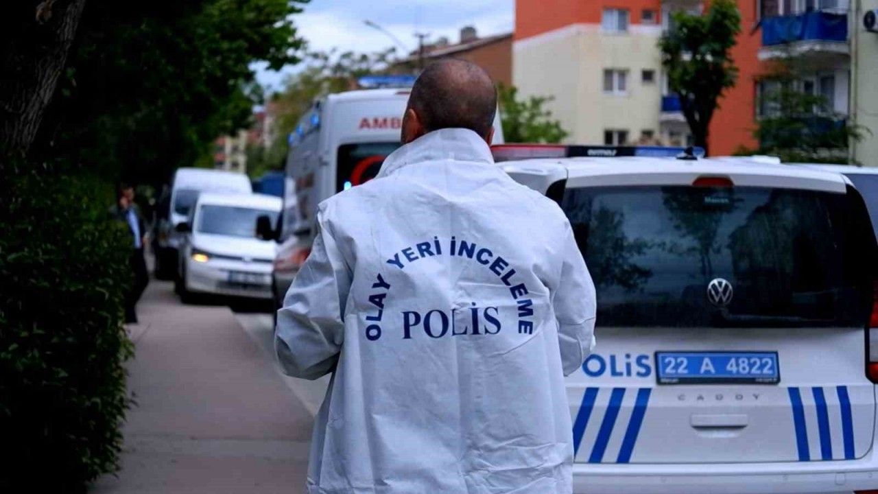 Edirne’de 44 yaşındaki kadın cam silerken öldü