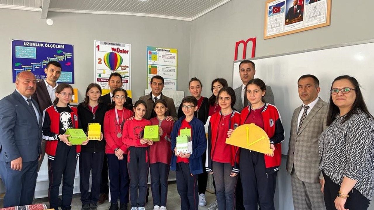 Avanos İlçe Kaymakamı Öner'den okula ziyaret