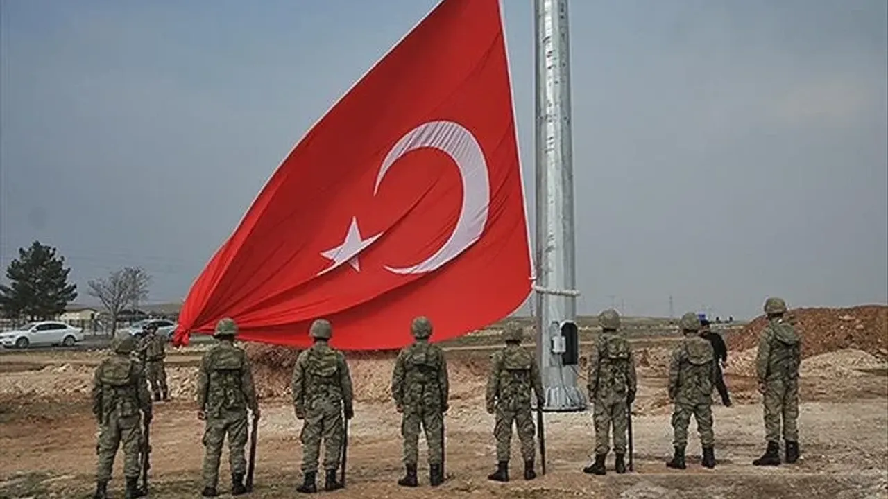 Nevşehir’de 19 Mayıs’ta dükkânlar Türk bayraklarıyla donatıldı
