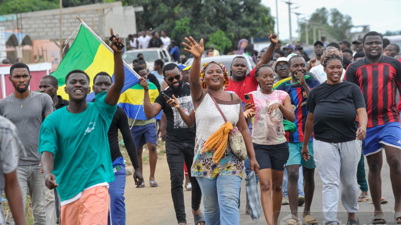 Gabon da Askeri Darbenin Ardından Geçici Hükümet Lideri Belli Oldu