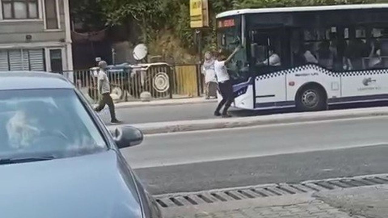 Karabük'te büyük panik! Halk otobüsünün önüne atladı