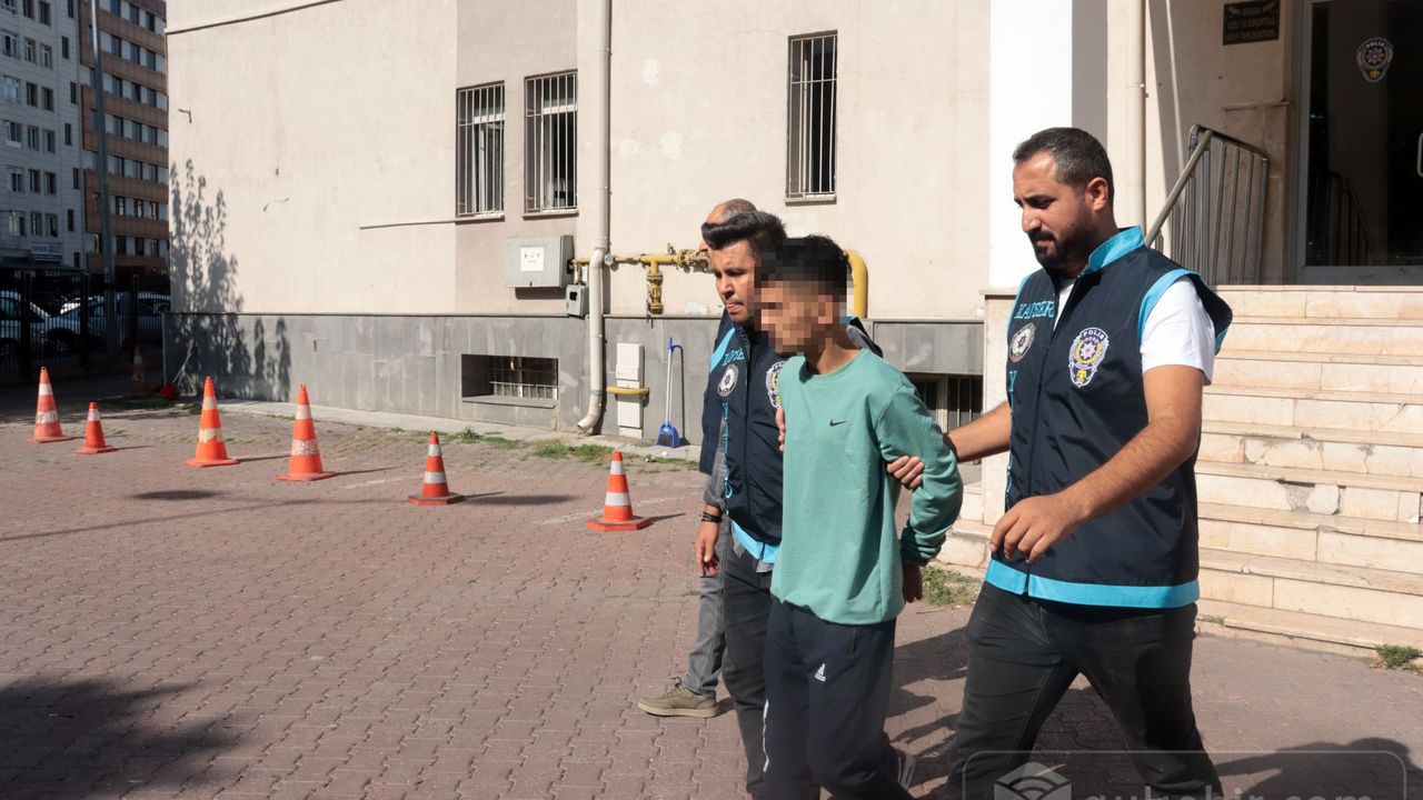 Kayseri'de Sahte Altınla Dolandırıcılık Yapan Şahıs Yakalandı!