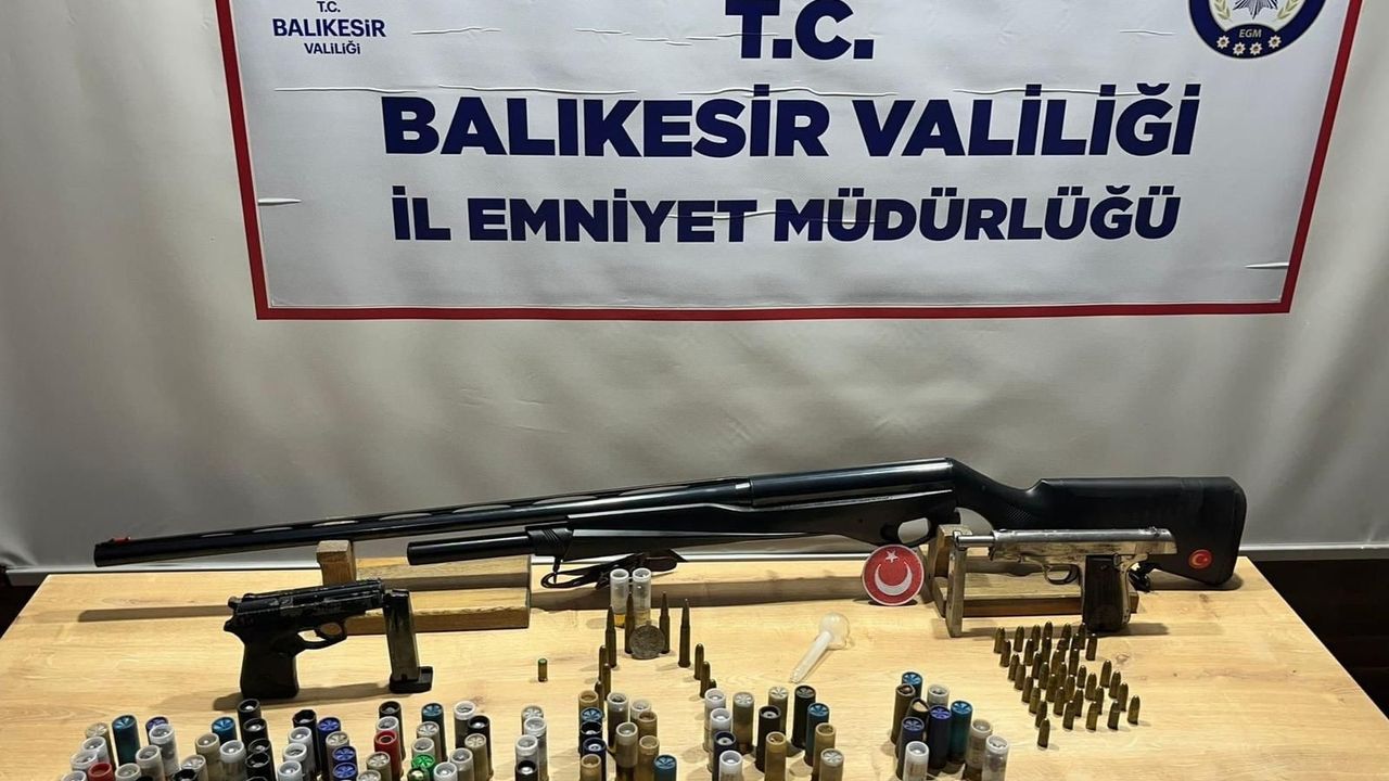 ''Balıkesir'de 18 aranan kişiden 11'i tutuklandı''