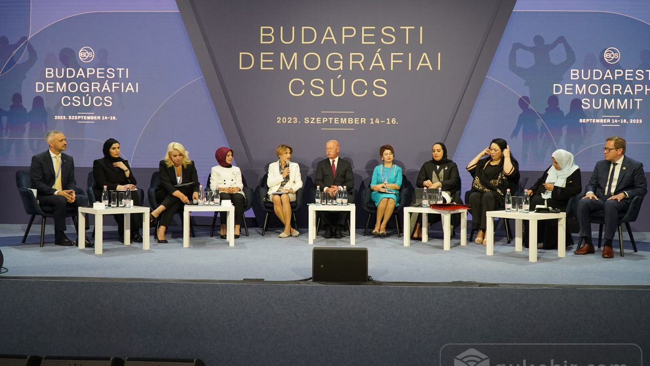 Aile ve Sosyal Hizmetler Bakanı:'' Macaristan'da Budapeşte Demografi Zirvesi”ne katıldı''