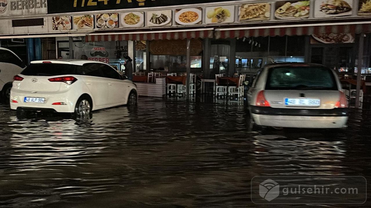 Fethiye'de Yağmur, Sele Neden Oldu