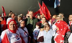 Erdoğan, Diyarbakır anneleriyle buluştu