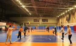 Nevşehir'de voleybol ile tanışan 48 kadın, antrenman yaptı
