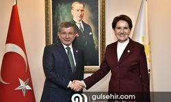 İYİ Parti Genel Başkanı Akşener, Gelecek Partisi Genel Başkanı Davutoğlu ile görüştü