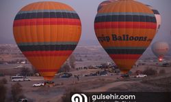 Kapadokya rüzgarı balonları engelliyor