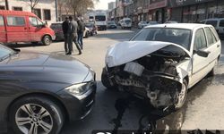 Kayseri'de zincirleme kaza, 3 araç hasarlı