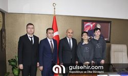 İl Milli Eğitim Müdürü Polat 1. olan öğrencileri kutladı
