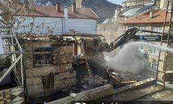 Konya Derebucak'ta tehlikeli binalar yıkılıyor
