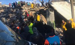 Kahramanmaraş'ta 37 saat sonra enkazdan bir kişi kurtarıldı
