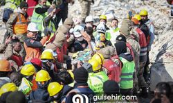 Hatay'da depremin 128. saatinde 13 yaşında çocuk kurtarıldı