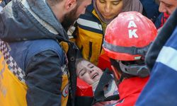 İslahiye'de baba ile kızı depremin 132. saatinde kurtarıldı