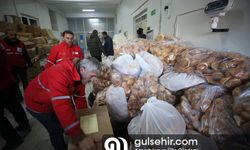 Türk Kızılay'dan, Malatya'da 30 bin depremzedeye sıcak yemek