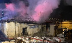 Yozgat'ta yangın nedeniyle bir ev kullanılamaz hale geldi