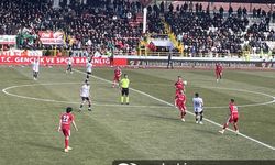 Boluspor ile Düzcespor depremzedeler için oynadı