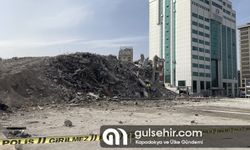 Kayseri'de hasar gören 12 katlı binanın yıkımı tamamlandı