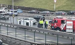 Üsküdar'da otomobil yan yattı, sürücü yaralandı