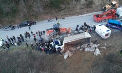 Kastamonu'da feci kaza: Devrilen kamyonun sürücüsü öldü