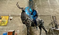 3 bin malzemeden 500 kiloluk geyik heykeli