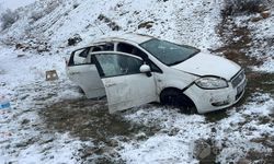 Yozgat'ta otomobil şarampole devrildi: 5 yaralı