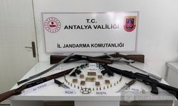 Antalya'da silah kaçakçıları gözaltına alındı