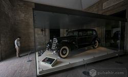 Atatürk'ün arabası Anıtkabir'de sergileniyor