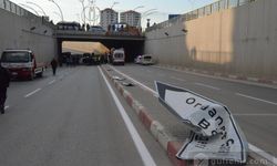 Karaman'da bir araç üstgeçitten düştü! [VİDEO]