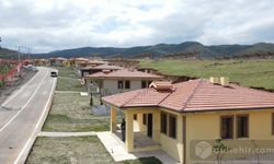 Bakan Kurum, Nurdağı'ndaki köy evlerini değerlendirdi