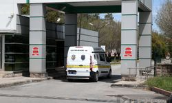 Kayseri'de güvenlik görevlisi silahla kendini yaraladı