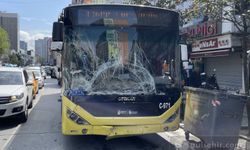 Ümraniye'de kaza, İETT otobüsü ile kamyonet çarpıştı