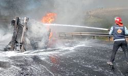 Şırnak'ta tanker ile kamyonet çarpıştı, 1 ölü 5 yaralı