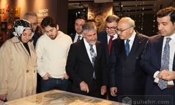 Bakan Nebati, İzmir İktisat Kongresi'ni ziyaret etti