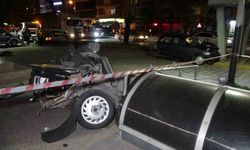 Kocaeli'de feci kaza! Otomobil ikiye bölündü